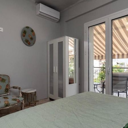 Artistic Apt In Vibrant Gazi With Large Terrace By Ghh Atenas Exterior foto