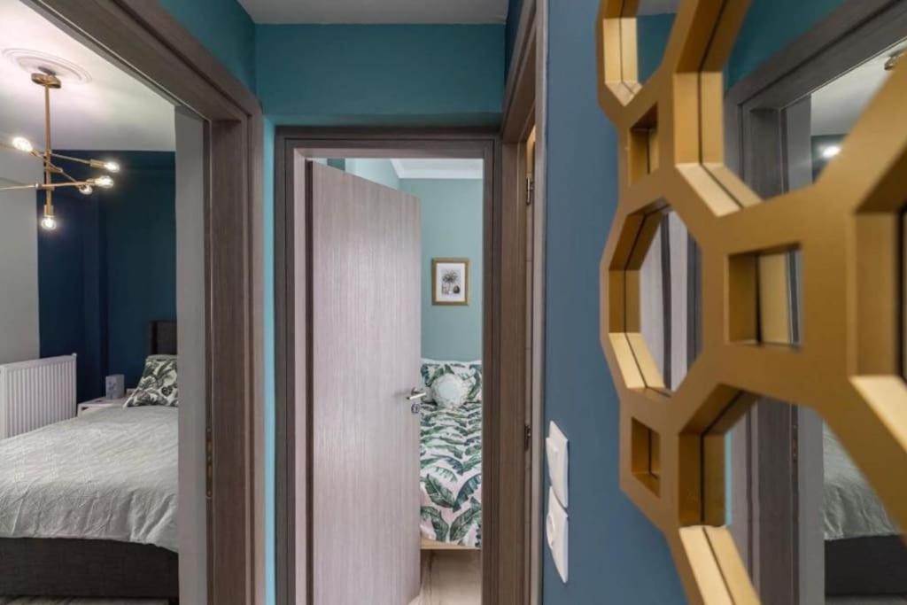 Artistic Apt In Vibrant Gazi With Large Terrace By Ghh Atenas Exterior foto