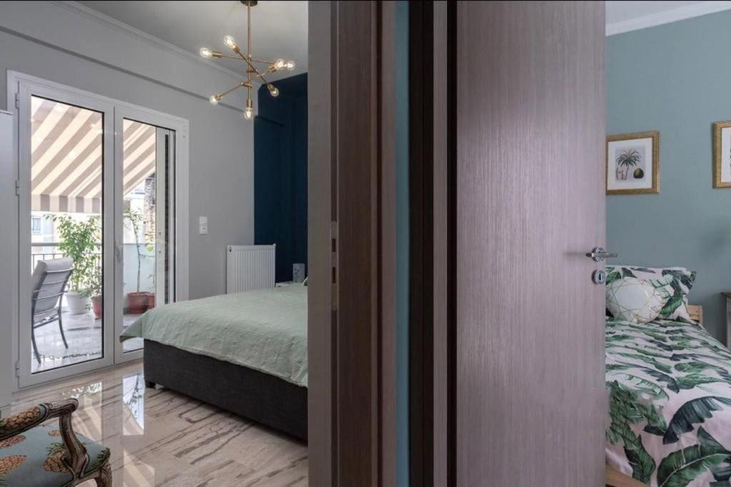 Artistic Apt In Vibrant Gazi With Large Terrace By Ghh Atenas Exterior foto